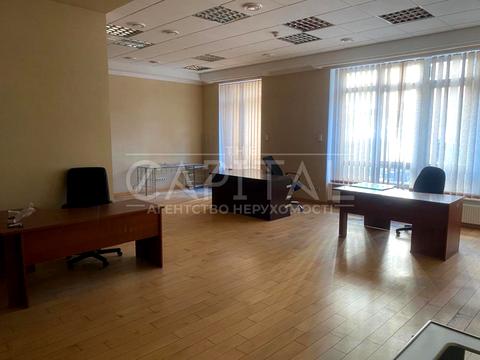 комерційна за адресою Київ, Липська вул., 9-Б