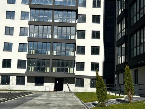 комерційна за адресою Роксоляни вул., 155