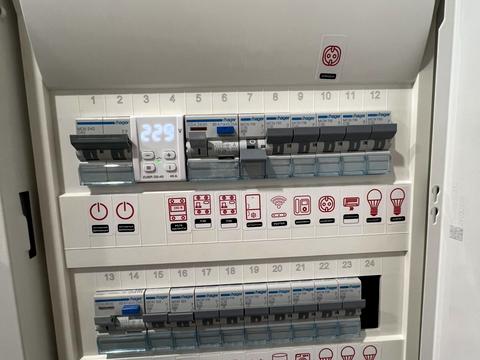 квартира за адресою Академіка Заболотного вул., 15-Г