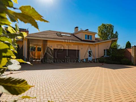 дом по адресу провулок Миру