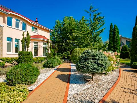 дом по адресу провулок Миру