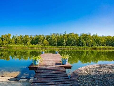 дом по адресу провулок Миру
