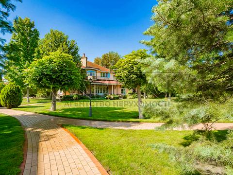 дом по адресу провулок Миру