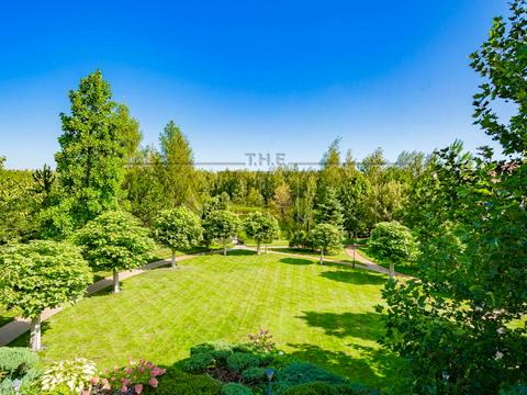 дом по адресу провулок Миру