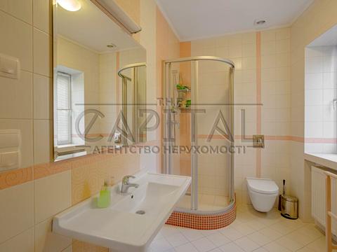 дом по адресу провулок Миру