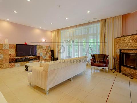 дом по адресу провулок Миру