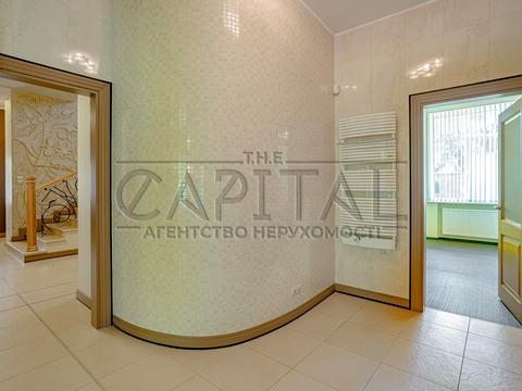 дом по адресу провулок Миру