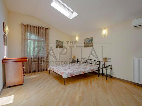 дом по адресу провулок Миру