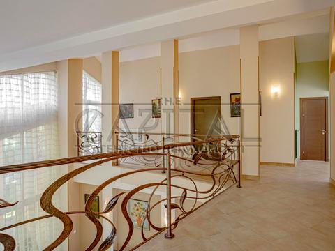 дом по адресу провулок Миру