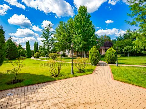 дом по адресу провулок Миру