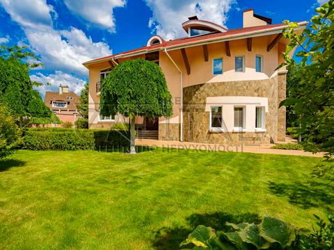 дом по адресу провулок Миру