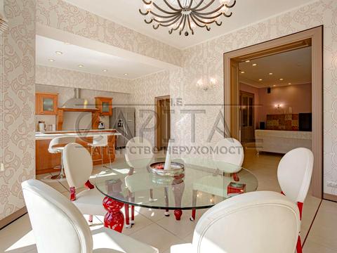 дом по адресу провулок Миру