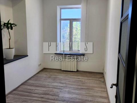 коммерческая по адресу Редутная ул., 58