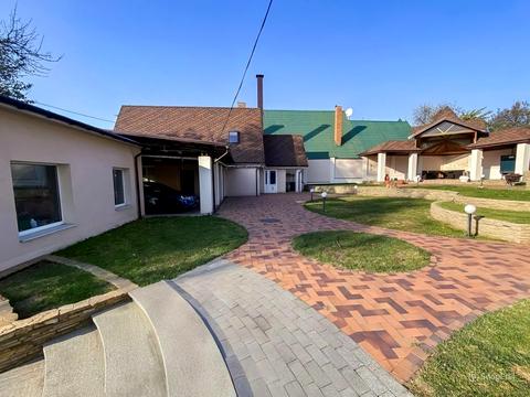 дом по адресу 1-ый Новопригородный пер.