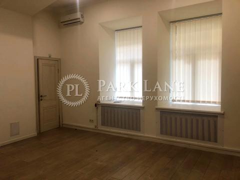 комерційна за адресою Мала Житомирська вул., 5