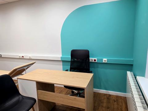 коммерческая по адресу Драгоманова ул., 1-Д