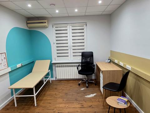 коммерческая по адресу Драгоманова ул., 1-Д