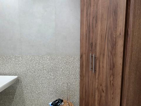 коммерческая по адресу Драгоманова ул., 1-Д