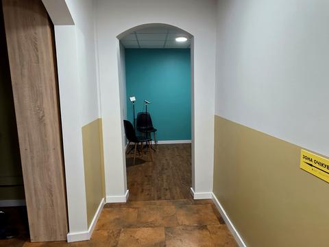 коммерческая по адресу Драгоманова ул., 1-Д