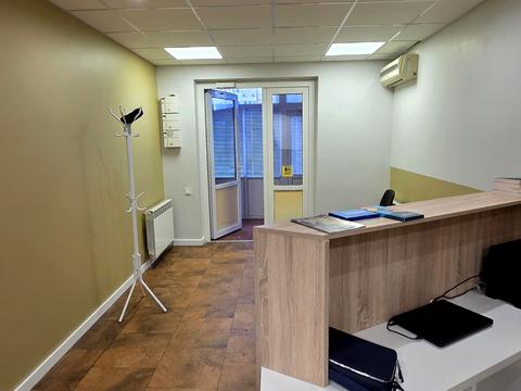 коммерческая по адресу Драгоманова ул., 1-Д