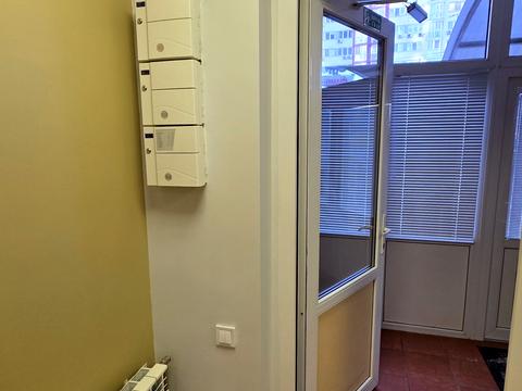 коммерческая по адресу Драгоманова ул., 1-Д