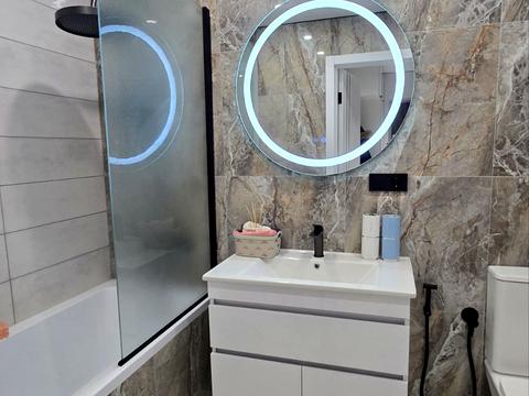 квартира за адресою Залізнична вул., 7А