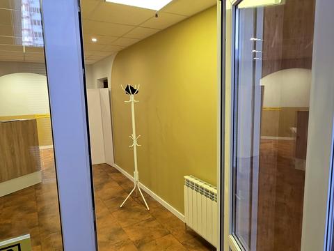 коммерческая по адресу Драгоманова ул., 1-Д