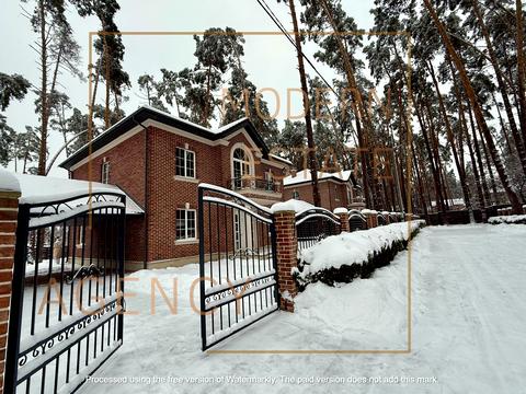 будинок за адресою Патріотів вул.