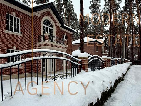 будинок за адресою Патріотів вул.