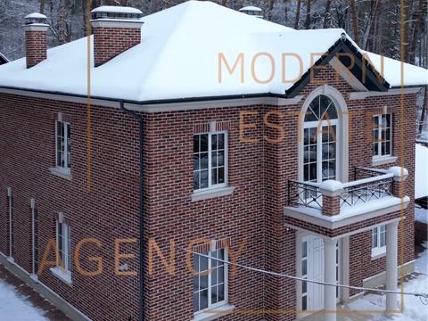 будинок за адресою Патріотів вул.