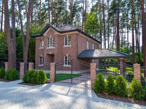 будинок за адресою Патріотів вул.