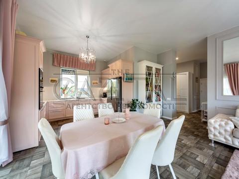 будинок за адресою с. Крушинка, Святкова