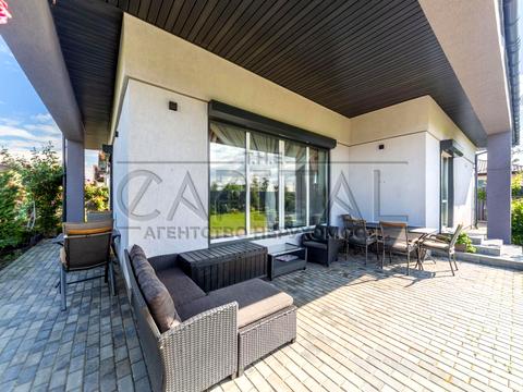 будинок за адресою с. Крушинка, Святкова