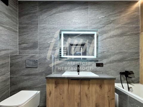 квартира за адресою Романа Левицького вул., 4