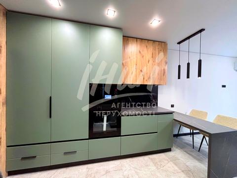 квартира за адресою Романа Левицького вул., 4