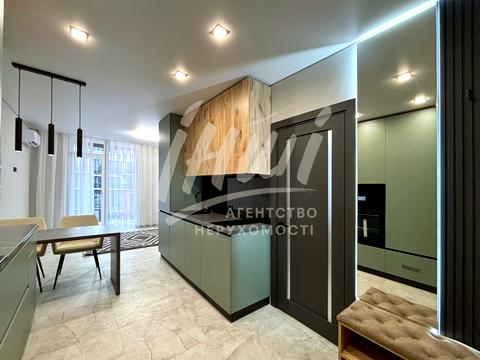 квартира за адресою Романа Левицького вул., 4