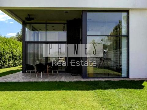 будинок за адресою с. Лісники, Вишнева вул.