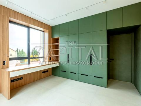 коммерческая по адресу Киевская ул., 142