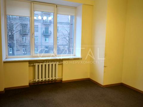 комерційна за адресою Київ, Ділова вул. (Димитрова), 5б