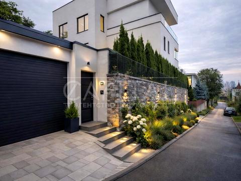 будинок за адресою Локомотивна вул., 12