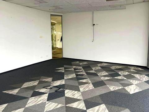 комерційна за адресою Мечникова вул. (Кловський), 2