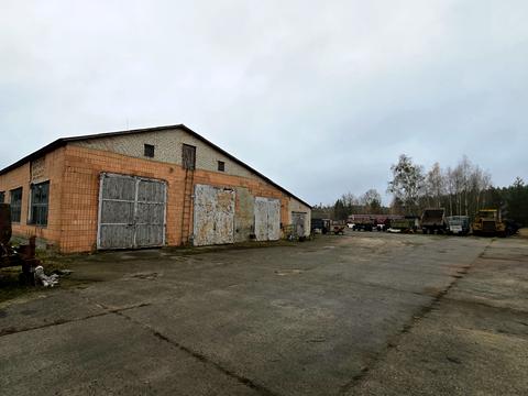 комерційна за адресою Соборності вул. (Комарова), 33