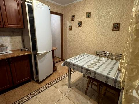 квартира за адресою Академічна вул., 52