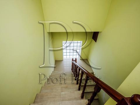 комерційна за адресою Ярослава Мудрого вул., 27