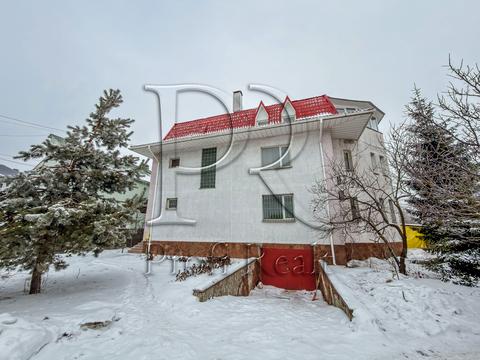 комерційна за адресою Ярослава Мудрого вул., 27