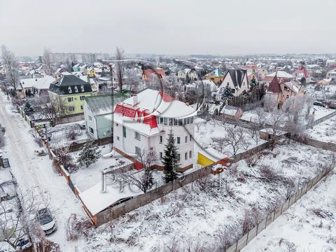 комерційна за адресою Ярослава Мудрого вул., 27