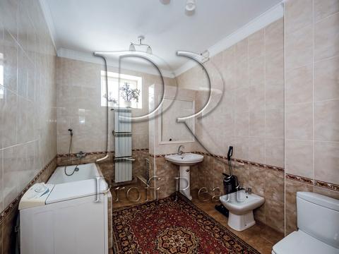 комерційна за адресою Ярослава Мудрого вул., 27