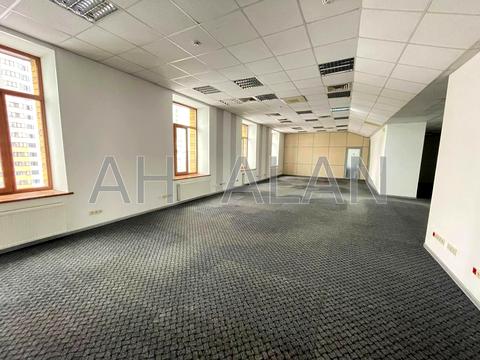 коммерческая по адресу Владимира Сосюры ул., 6