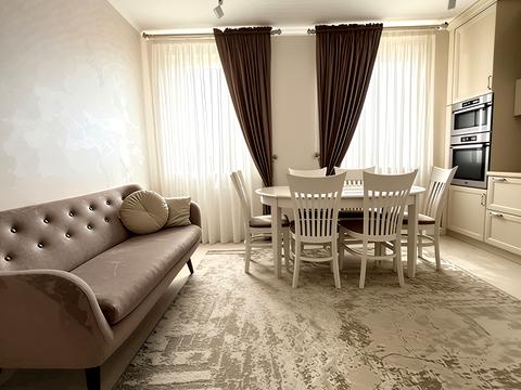 квартира за адресою Розточчя вул., 1