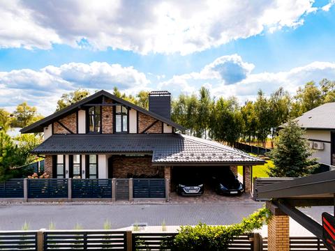 будинок за адресою Озерна, 115